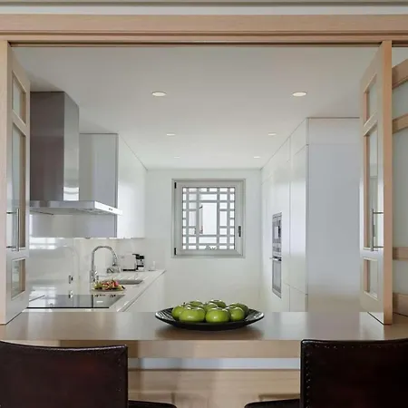 Διαμέρισμα 3 Bdr Partial Sea View *